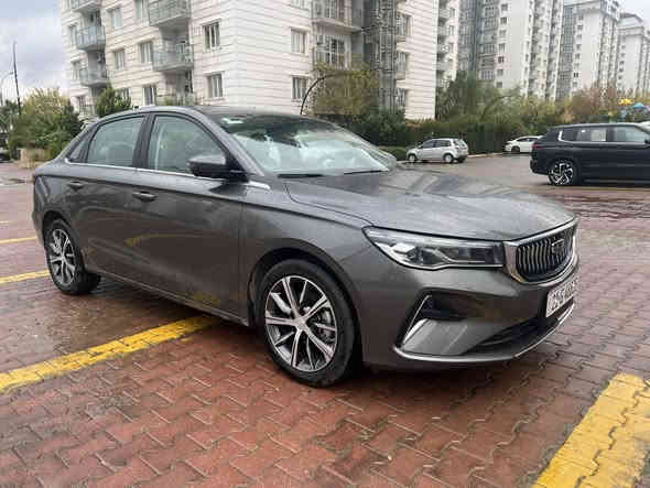 سەیارەکە پاکە زۆر کەم رۆشتوە بە سفری شەریکە ( ٥ ساڵ زەمانی گێر و مەکینە و ٣ ساڵ زەمانی کارەبایی شەریکەی هەیە ) تەنها ٣ هەزار رۆشتوە فوول مواسەفاتە  
*********** السليمانية
