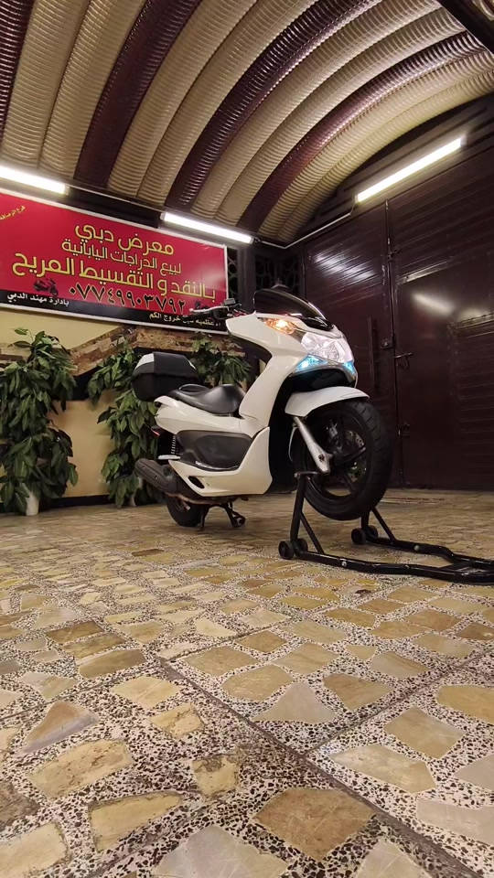 للبيع ( PCX) الجيل الأول ( ياباني) للاستفسار/***********/ حاوية رمبة مكفولة كفالة عامة من معرض دبي لبيع الدراجات اليابانية والكهربائية الاعضمية قبل خروج الكم بإدارة مهند الدبي
