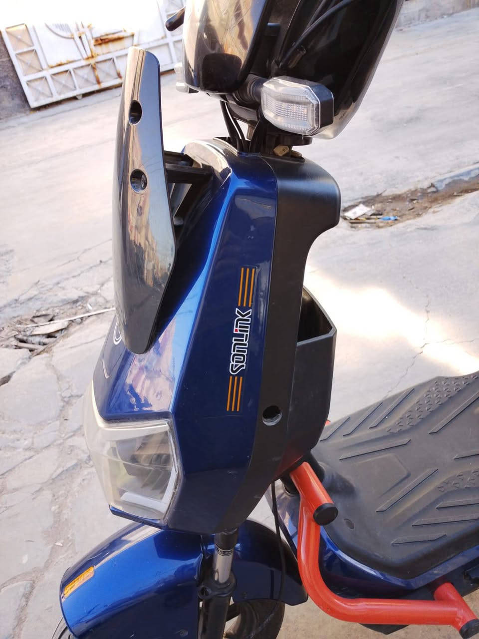 سلام عليكم 
دراجه شحن حجم 14
موديل 2025
دراجه جديده ما بيها اي نقص 
سعر 300 بيها مجال 
مكان بغداد شعب 
***********
