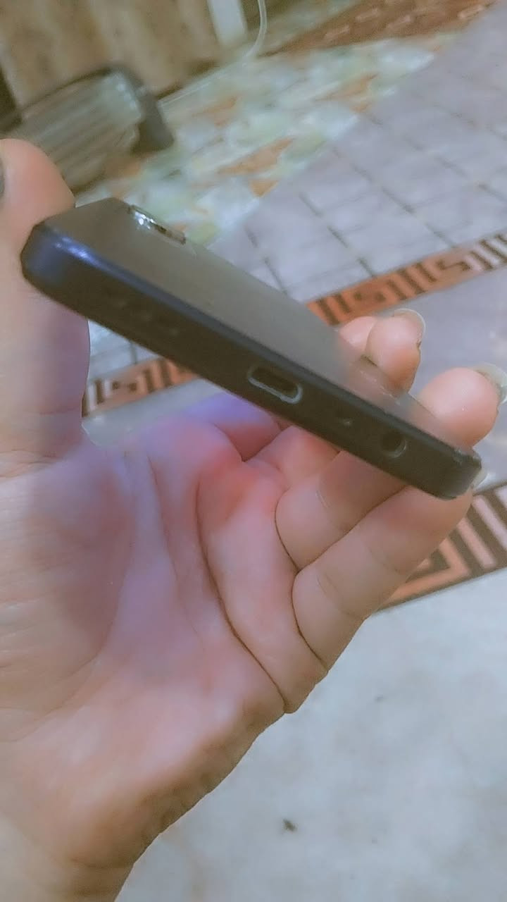 جهاز نضيف بي شويه احمر من شاشه داخلها نوع شحن كلكسي قفل65 مكان الرئاسه مال العبيدي موضح بل صوره الحمار قليل


**إذا كنت صاحب هذا الإعلان وتريد حذفه لأي سبب، رجاءا أرسل رسالة إلى الدعم الفني**