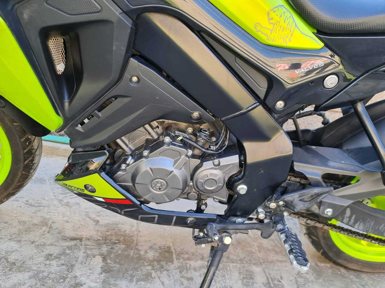 بنلي 180s     2021 
بدون رقم فقط اوراق كامله. 
مكفولة  
ماشية 17 الف
دراجه خير من الله كل فتره اسويله ادامه بشركه.  اتراي للبصره . 
دراجه ما متعبوبه.  سعره.  (مليون ونص.). بيه مجال قليل حك الجيه تره ماكو هيج سعر. مكاني جسر ديالى القديم. 
للاستفسار. مراسله خاص او. اتصل.  ***********.
