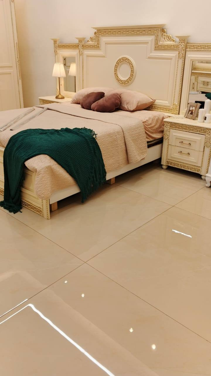 غرفة نوم نجاره عراقيه
درجة اولى

صبغ حراري درجه اولى اوف وايت مع تطعيم بالذهبي

الوجه معاكس 5ملم والداخل صاج طبيعي 💯

ارتفاع الكنتور مترتين و40 سم  الظهر جرجوبه شد براغي

القاعدة وسقف الكنتور 

عرض الكنتور 3 امتار و25 سم

والزاويه بأرتفاع الكنتور  

عرض الزاويه متر و5سم

السرير لوح 

مع طابوريه هديه🎁

مع مراية قيافة وشازلون مخزن

السعر..( مليونين و90)فقط

العنوان ..واسط قضاء النعمانيه قرب مستشفى النعمانيه العام 

#انتيكا_لغرف_النوم

 خدمة توصيل ..الى جميع محافظات العراق 
شامل والنقل والشد مجاناً

الإستفسار ..***********

***********
