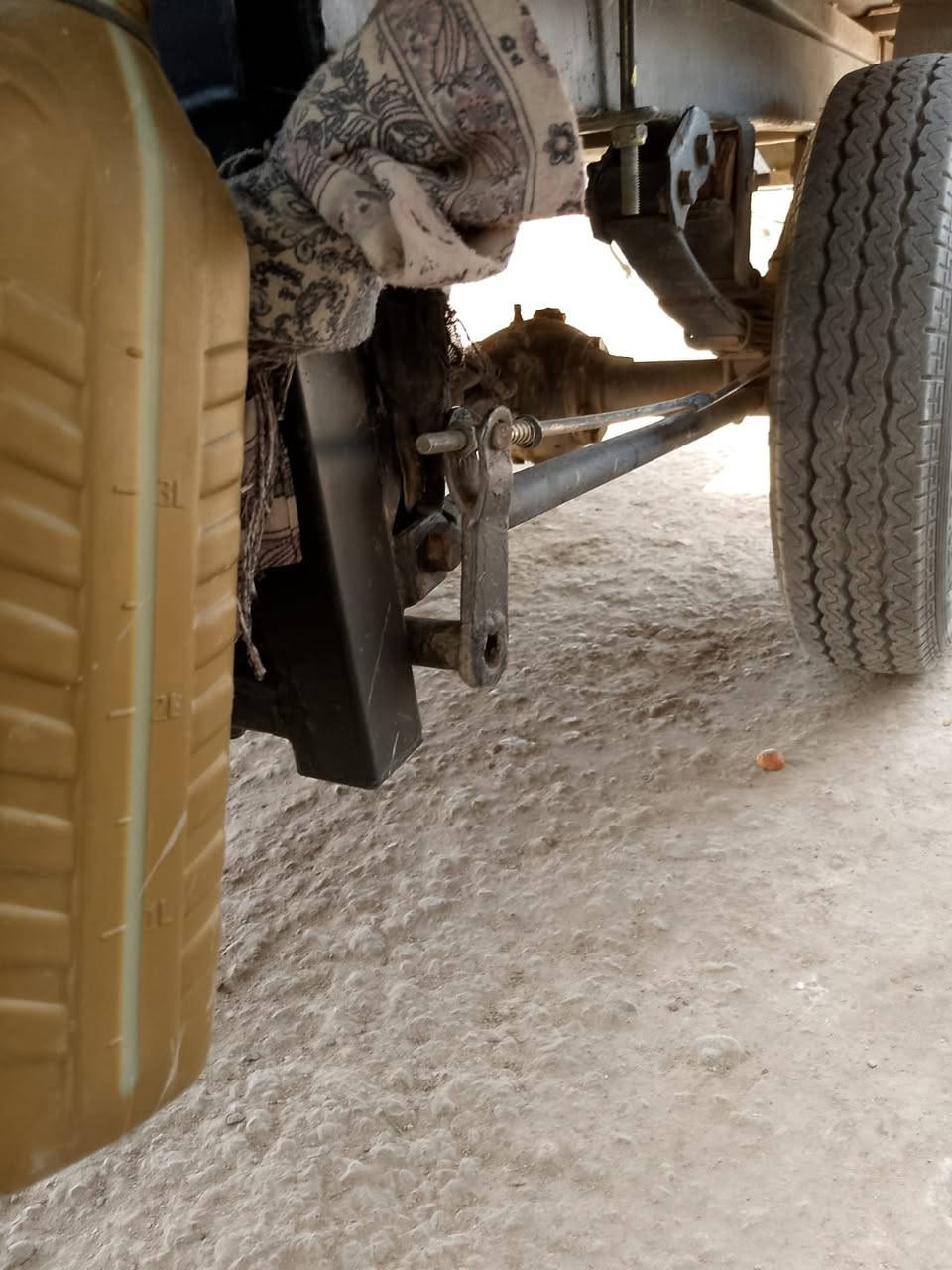 سلام عليكم ستوته اللبيع موديل 2007مكينه جديده وتخم تيارات بوالخطه شاصيه مكفول سعر 1600 وبيه مجال الشراي ***********
