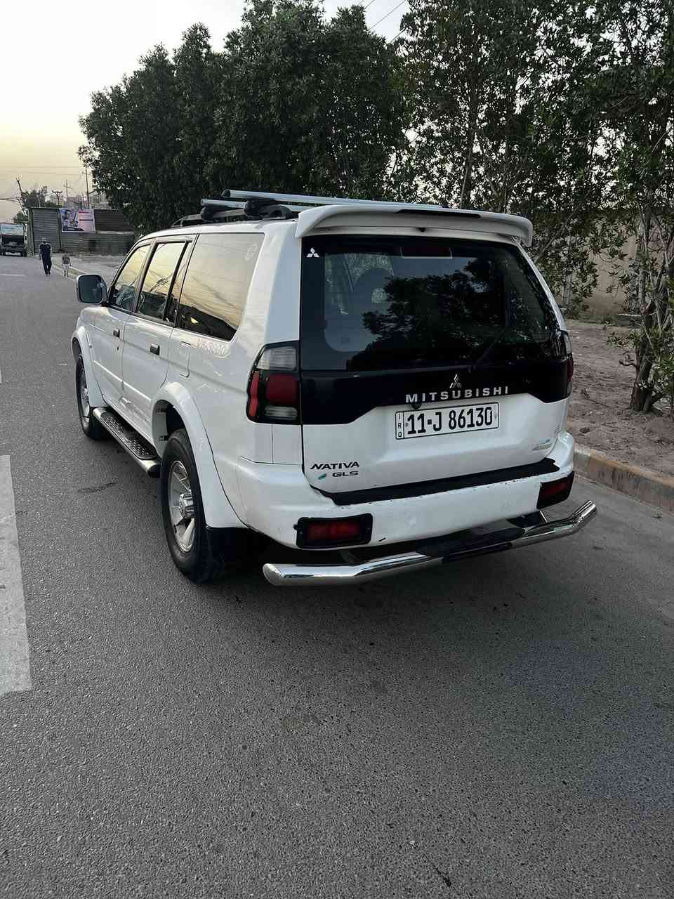 وين اليدور سياره مكفوله و فورويل 4X4
مسيوبيشي ناتيفيا 2006 مكفوله كفاله عامه 
كلشي بيها شغال وكفاله من محرك و من كير و لوكير و كشر و تبريد و اكسل
السباره جديده بمعنى الكلمه 
ها و الرقم بغداد ومكاني بعد بغداد
السعر ١٠٠ وبيها مجال للطيبين 
للاستفسار ***********
