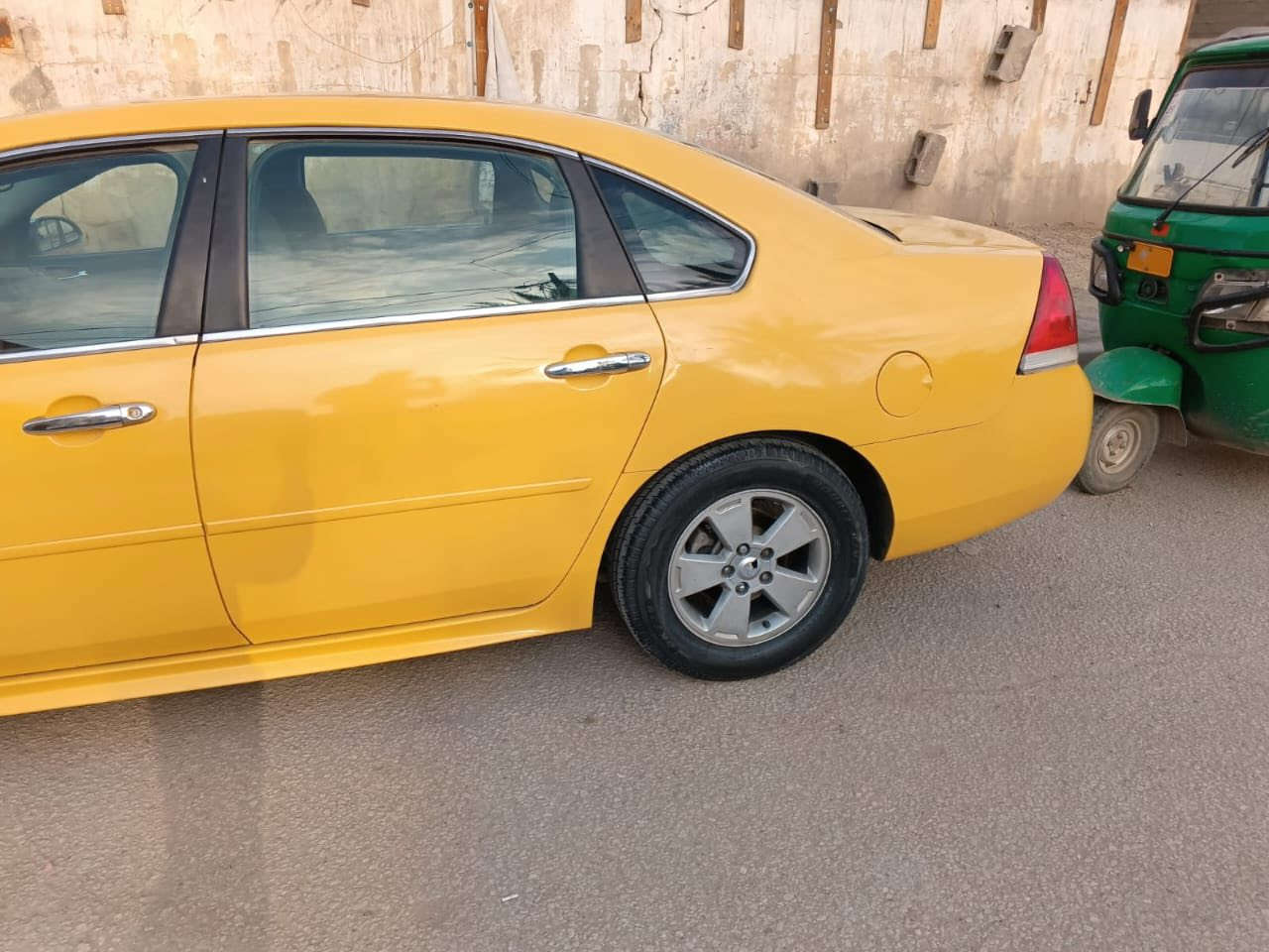 شباب ؏ـٍـْنـٍّدًيٍٓ امبالا ٢٠١١ كاملة
كل نقص مابيهه تبريد صدر 

رقم بغداد سنوية جديدة كاملة 24 حباية اريد مراوس اوبترا بس كون نضيفة***********
