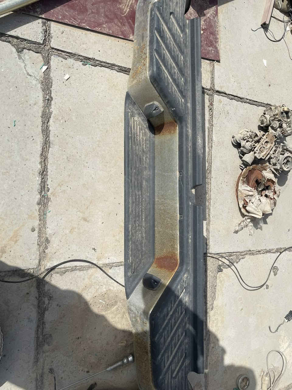 تايرات جدجد غير مستخدم (تخم)
لايت امامي غير مستعمل 2008
دعاميه خلفيه غير مستعمل 
دبلات خلفيه جديد عدد2
فلنجات إماميه جدد غير مستخدم عدد2
شباك 2002و2008 جدد غير مستخدم 
ويل هدد3
طبله 
كابريتات 
كويل4
شلعه 500
رقم ‭0788 435 9619‬
بغداد حي الجهاد
