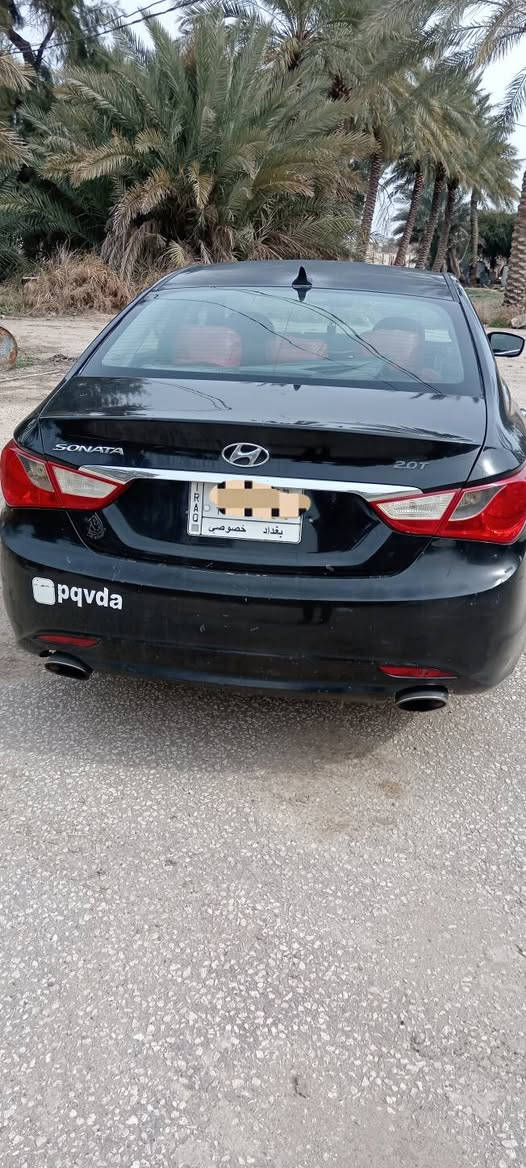 اسلام. عليكم ورحمة الله وبركاته 
سوناتا للبيع موديل ١١ رقم بغداد وارد امريكي بيها قطعتين جاملغ امامي جهت السايق واشويه من الباب محرك 2000 تيربو كير محرك خير من الله شاشه كامره خلفيه تحكم استيرين تبريد تدفئه المكان الحله الدبله رقم ***********
