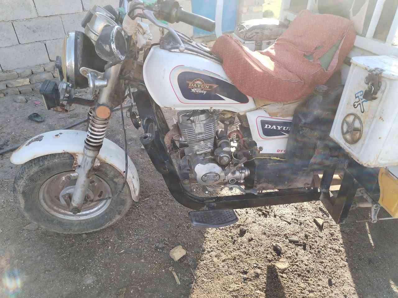 ستوته للبيع موديل 22 وراق جهازه من كهربائيات المحرك مفتوح  سعر 1900وبيه مجال يتصل عله هاذه رقم ***********
