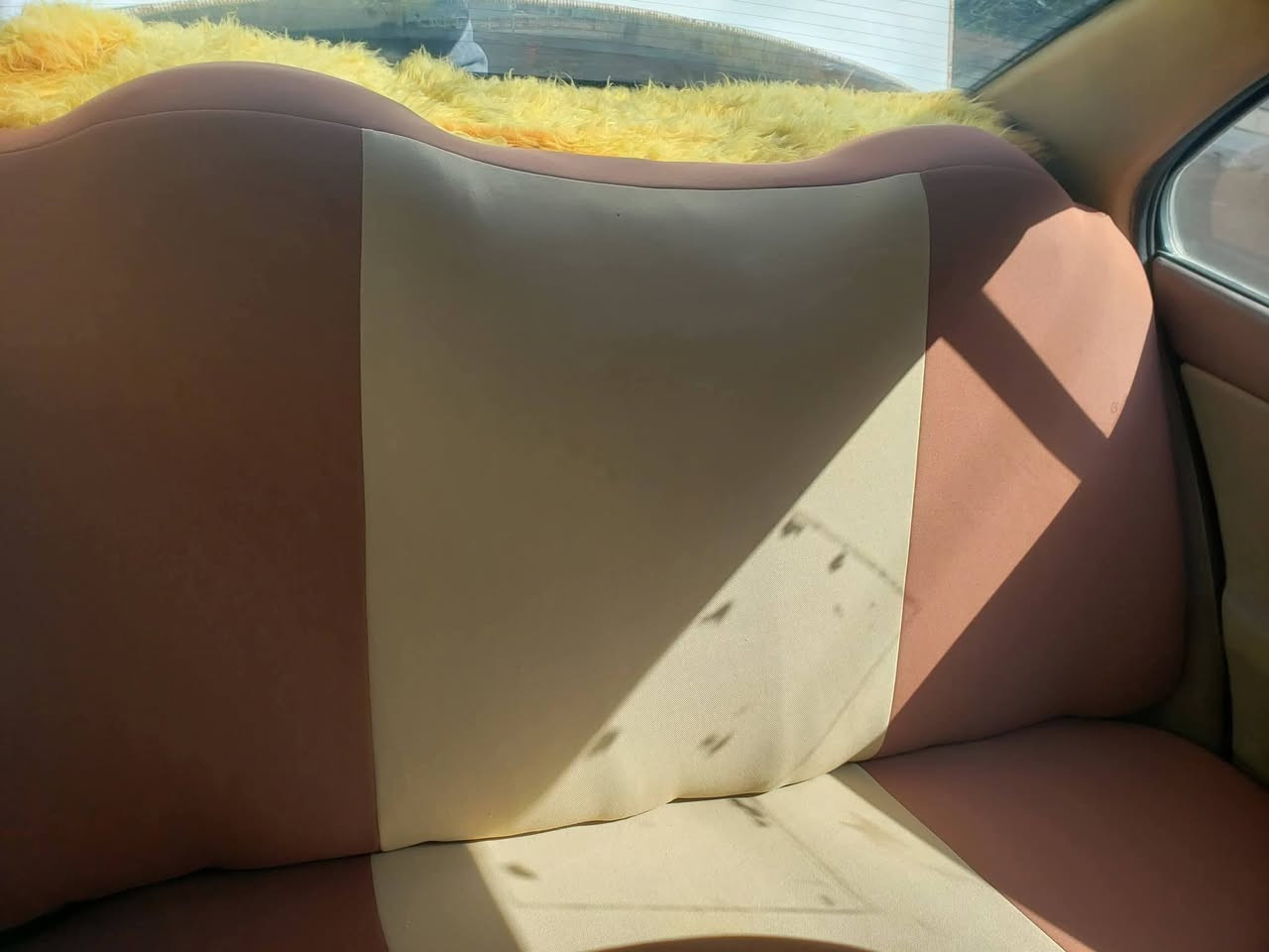 السلام عليكم
سياره سمند للبيع 2012

نظيفه مالت بيت 
مكينه ومحرك خير من الله

بس البابين الجهه الأيمن مبدله  
رقم كربلاء 
العنوان كربلاء 
السعر 40 وبيها مجال 
***********
***********
