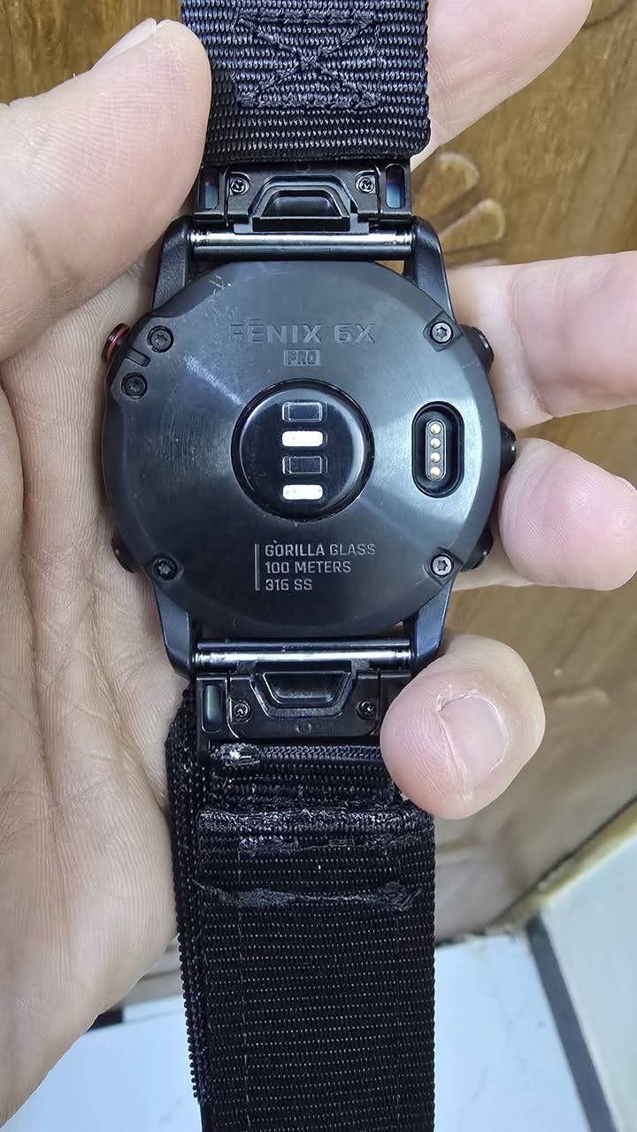 ساعه كارمن فنكس6xبروحجم51مع كيبل شحن اصلي نظافه كماموضح استفسار واتس وخاص***********
