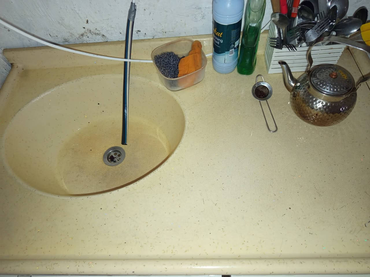 السلام عليكم غراض للبيع المكان الحرية دباش الاسعار كنتور 300 بي مجال ثلاجه 100 مجمده 100 بيها مجال كاونتر 250 بي مجال الرقم ***********
