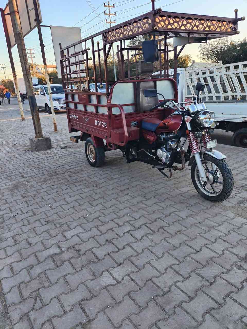 سلام عليكم ستوته للبيع موديل 2023 باب اول مغلفه ودعاميه كامله مكمله مرقمه سنويه السعر 3 و 300 الف وبيه مجال مكاني الخالديه رقم الهاتف ***********
