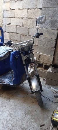 ستوتة شحن حجم صغير للبيع نظيف باتريات 5 عقل شغال ماطور اكسل وجعمقة شغا...