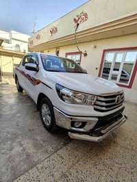 اللبيع سيارة تويوتا هايلوكس موديل  2025   تحويل مباشر مكفول كفاله عامه...