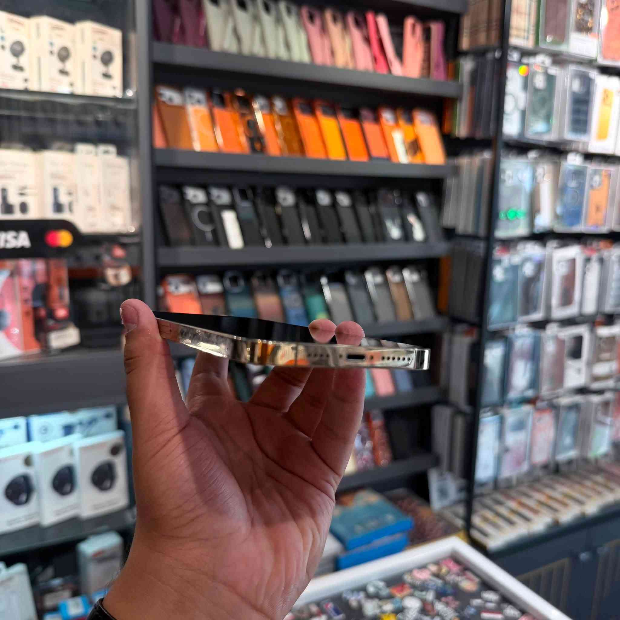 ايفون 13 pro max
لون ذهبي نظافة تامة ، البطارية 80🔋 ، الذاكرة 256
السعر : 750 الف 
📍بغداد العامرية - شارع العمل الشعبي - مجاور عمارة نيكست لڤل
براند للموبايل
***********
