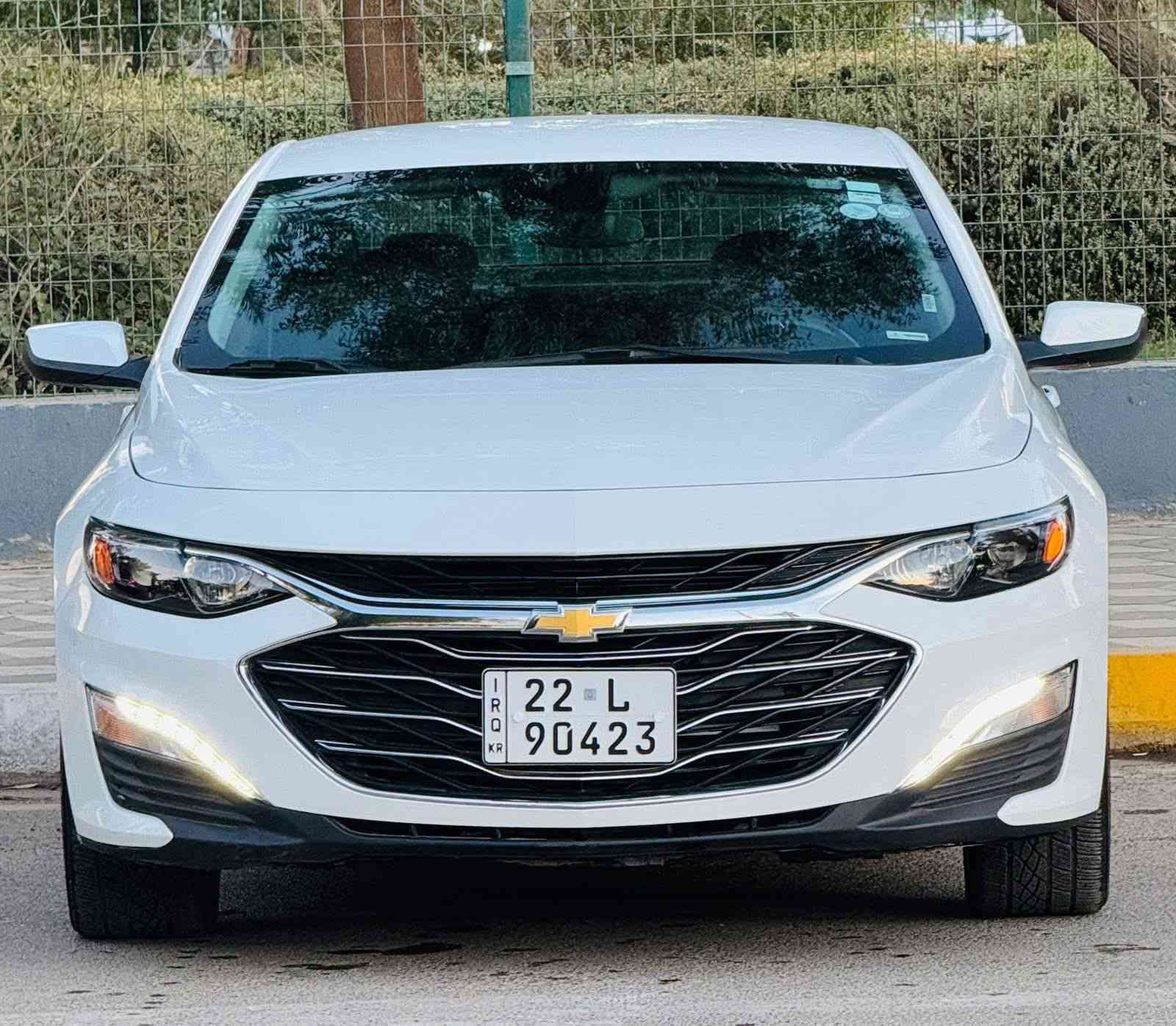 للبيع  ماليبو Lt 2023
ماشيه 55 mi

الحادث. موضح بالصور 

السياره جاهزه ونظيفه جداً 

المواصفات 

🔴بصمه ابواب + جنطه

🛑محرك 1500 توربو ✈️

🛑 اوتو بريك /توقف ذاتي عند الاقتراب 🚳

🛑كشنات تدفئه + كهرباء ⚡️ 

🛑تبريد قطعتين

🛑شاشه كبيره تدعم 📲Android Auto/car play

🛑خرائط Gps📌

🛑كامره خلفيه 📷

🛑كروز مثبت سرعه

🛑شاشة ضبط واعطال بل دشبول

🛑منافذ USP/ 12V /Tip C

🛑مانع انزلاق ⛔️

🛑حساس اطارات

🛑4 دسك/ Abs

السعر١٣٧$ وبيها مجال بسيط 

التواصل على رقم  ***********
