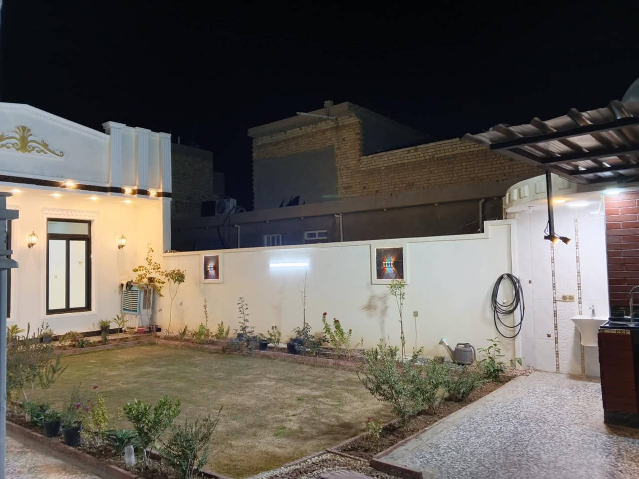 🕋بسم الله الرحمٰن الرحيم 🕋

👋السلام عليكم ورحمة الله وبركاته👋

🏪يعلن مكتب انمار للعقار

🌄الانبار قضاء الفلوجه

🏡 للبيـــع بيــت الجغيفي الثانيه قرب أسواق جـــنة 

📐المساحه 300 متر  وجهه 15 نزال 20
 

بيت للبيع في حي الجغيفي الثانيه قرب أسواق جنه

طابق الأرضي
غرف عدد 2
صاله
مطبخ 2حار+بارد
حمام
حديقه
مضيف خارجي
مرافق خارجيه عدد 2
كراج
طابق الثاني
غرفه سويت
صاله
حمام
صطح عدد 3

🚧 بناء طابوك 
 

 

💲#السعر المعلن  180 مليون من قبل صاحب العقار وقابل للتفاوض 

🧑‍💻عزيزي عندك عقار وتريد تبيعه باسرع وقت راسل صفحتنه نلبي لك طلبك 🙏♥️

⁉️للاستفسار اكثر مراسله صفحتنا او زياره المكتب انمار للعقار الواقع على شارع 60 مجاور مطعم  نفر بخاري  ومجاور المطعم وكوفي بلاك ساراي شارع السكلات او الاتصال 

☎️***********☎️كورك 
☎️***********☎️ واتساب  

⁉️اذا كنت تملك عقار وترغب في نشره مراسله صفحتنا او زياره المكتب انمار للعقار او ارسال المعلومات على الواتساب ☎️👆

⁉️الاسعار المعلنه في مكتبنا تحدد من قبل البائع وليس المكتب ونجمع البائع والمشتري وجها لوجه لاتمام عمليه البيع

⁉️متابعه ولايك للصفحه ليصلكم كل ماهو جديد فضلاً وليس أمراً

♥️طابت أوقاتكم بكل خير ♥️
