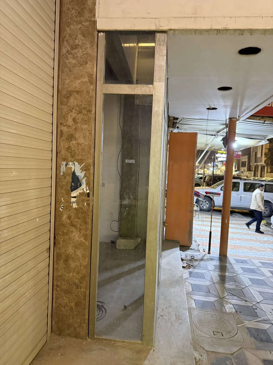 السلام عليكم جام خانه 3.25*3.50 جديده للبيع 100 الف فصخ واخذ *********** فقط واتساب مراسله
