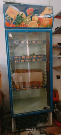 براد عارضة عامودي شغال نقصه بس الشمعة الداخلية  باب المنيوم سلايت ينطب...