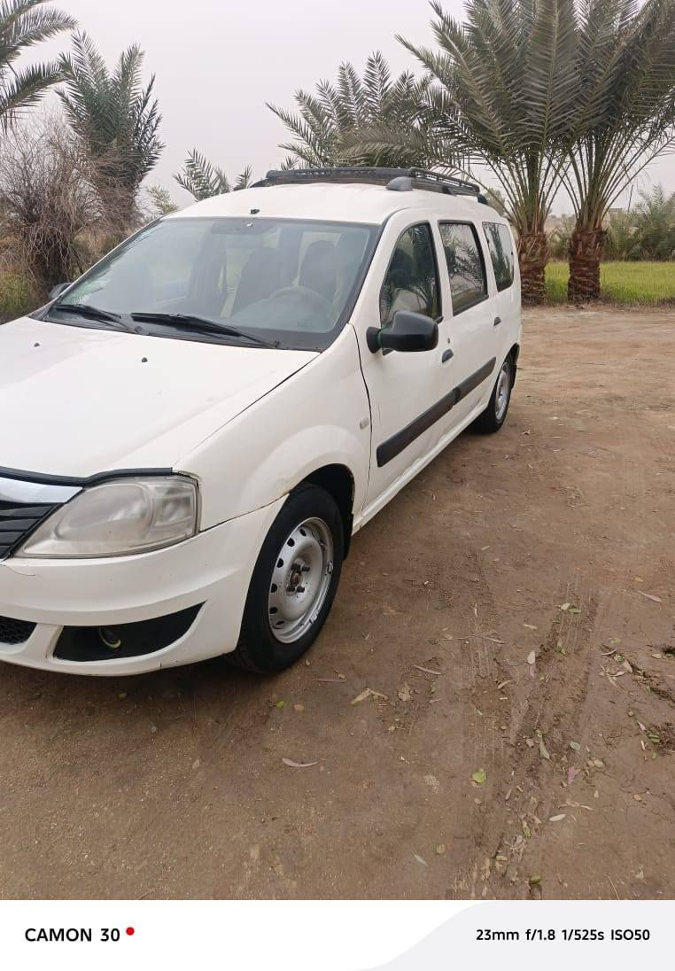 سلام عليكم رينو سبعه ركب موديل عشره سياره حلوه ونضيفه رقم واسط محرك جديد كير شرط  مصفره هيه وقرامات سياره بسمي سياره متعوبه عليه الله شاهد سعر 54وبيه مجال العنوان الحمزه الشرقي وهاذ رقمي ***********
