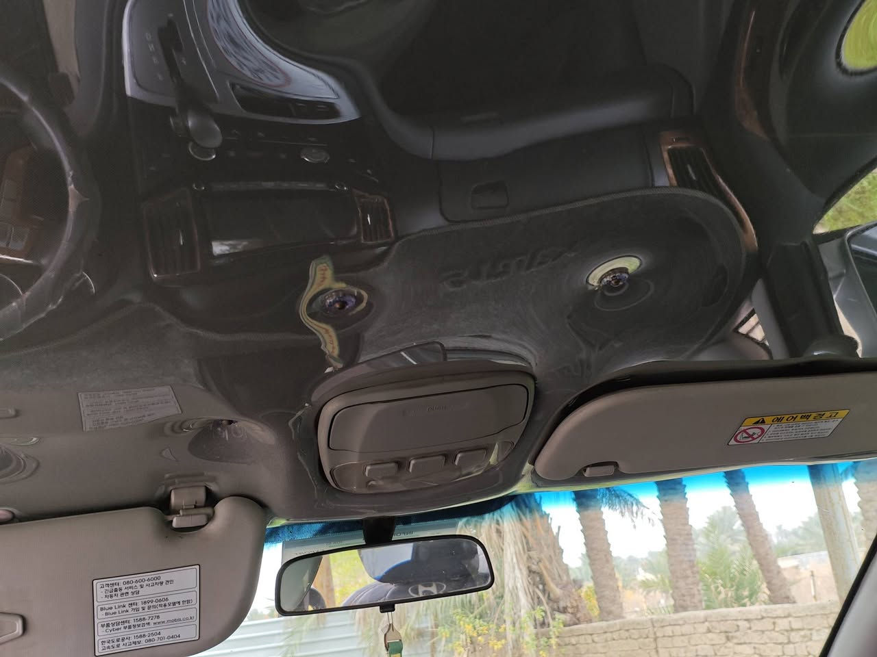 سلام عليكم ستاركس 2016دبلو كير والمكينه مبدله مجول بحاله جيده السياره بيه جاملغ أمامي صبغ والثاني هوه والبنيد تبديل بدون حادث وبارد حسب المؤشر السعر 220وبيه مجال لشراي الرقم *********** السياره بسمي
