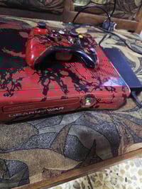 متاح جهاز كلش نضيف جوستك اصلي غراضة كاملة ماعدة الكارتونة السعر 150 .....