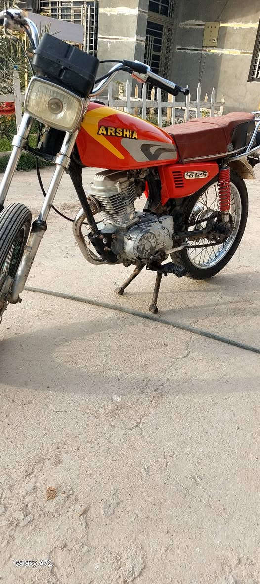 سلام عليكم دراجه اربع گير ارشه نضافه گدامك كلك ما بيها اوراق المكان كوت السعر 300وبيها مجال بسيط للأستفسار الأتصال ***********
