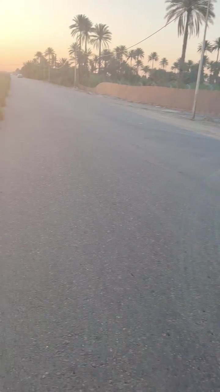 *للبيع قطعة أرض* 📍🏡

- *المساحة*: 📐 نص دونم ١٢٥٠ متر
- *الموقع*: 📌 منطقة كوي
- *الواجهة*: 15 متر 🛣️ على التبليط مباشر 
- *الخدمات*: 
  💧 ماء 
  ⚡ كهرباء 
  🚜 ماء سقي
- *البيع*: ✅ منفرد وكامل
- للاستفسار أكثر مراجعه 
- مكتب عمار الشامي 
- أو الاتصال ***********
- أو مراسله الصفحة
