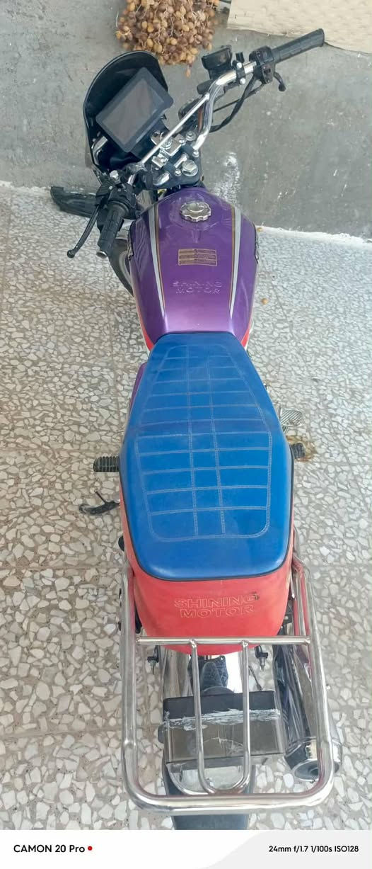 سلام عليكم دراجه للبيع مديل ٢١ أوراق اصولي وكيله العارضي السعر 650     ***********
