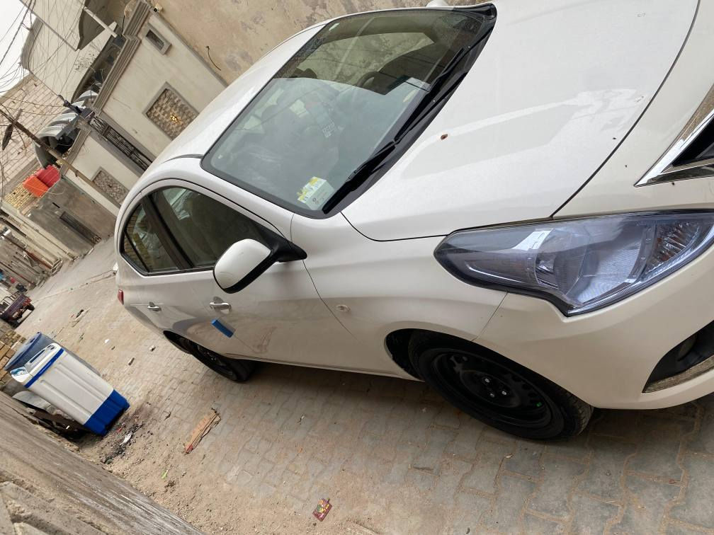 سياره نيسان سني موديل 2021 رقم اربيل 
سنوية مامنتهيه بعد 9اشهر تنتهي بيها ضربه امكان السبير راجعه بارد كل صبغ ماكو السعر115 رقم الهاتف *********** مكان السياره البصره البصرة, العراق
