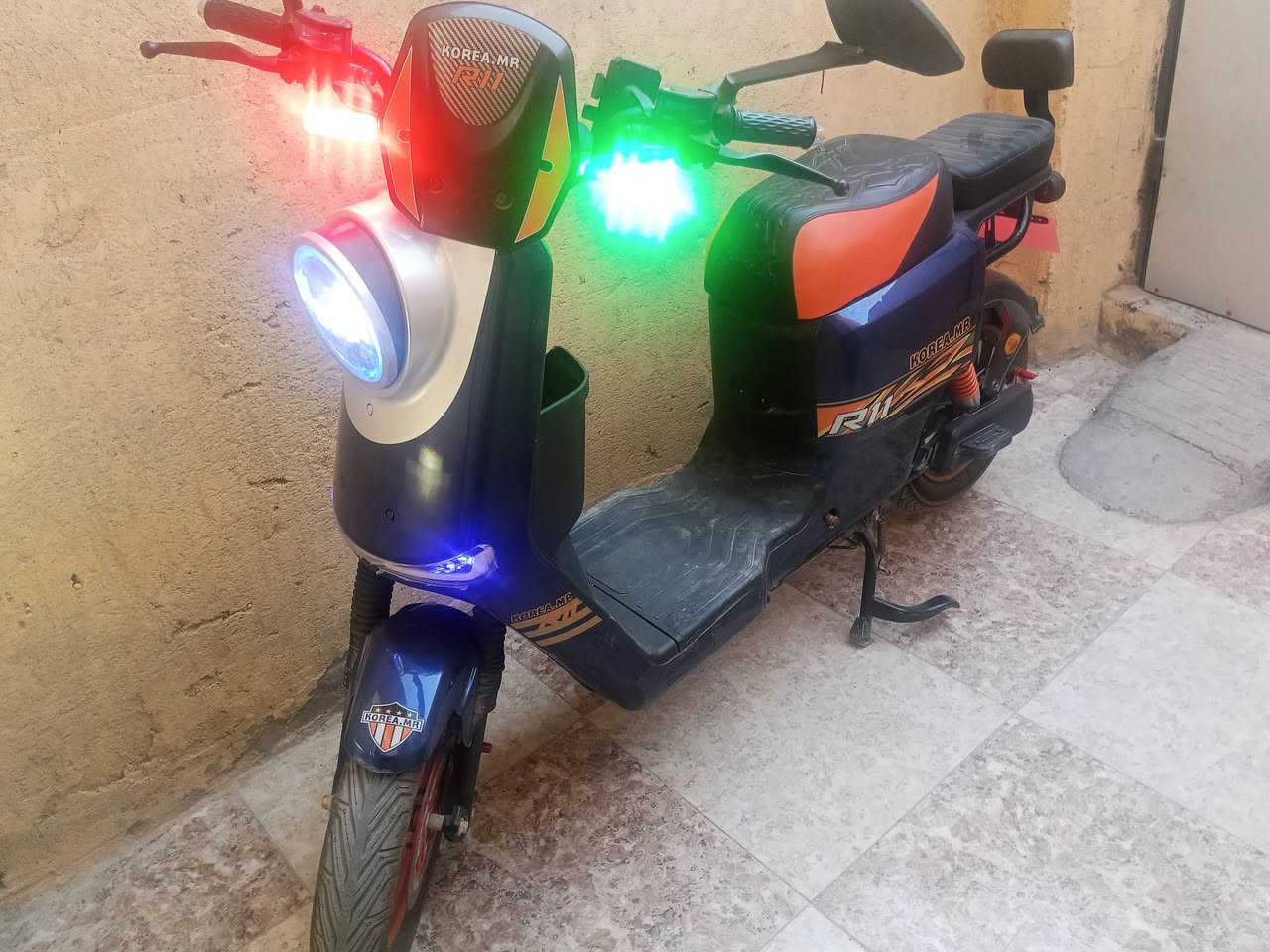 جديد R11 استعمال قليل ما ماشية شي قليل يعني ما مستخدمها بكثرة نضافة 80 بالمية كلشي شغال ما ناقصها شي نهائياً بصمة و سويج و MB3 اشاير و نشرة بطاريات اصلية ملفها 2000  موديل 2026 الرقم *********** و بي واتساب
العنوان.. بصرة _ گرمة علي
جديد R11 استعمال قليل ما ماشية شي قليل يعني ما مستخدمها بكثرة نضافة 80 بالمية كلشي شغال ما ناقصها شي نهائياً بصمة و سويج و MB3 اشاير و نشرة بطاريات اصلية ملفها 2000  موديل 2026 الرقم *********** و بي واتساب
