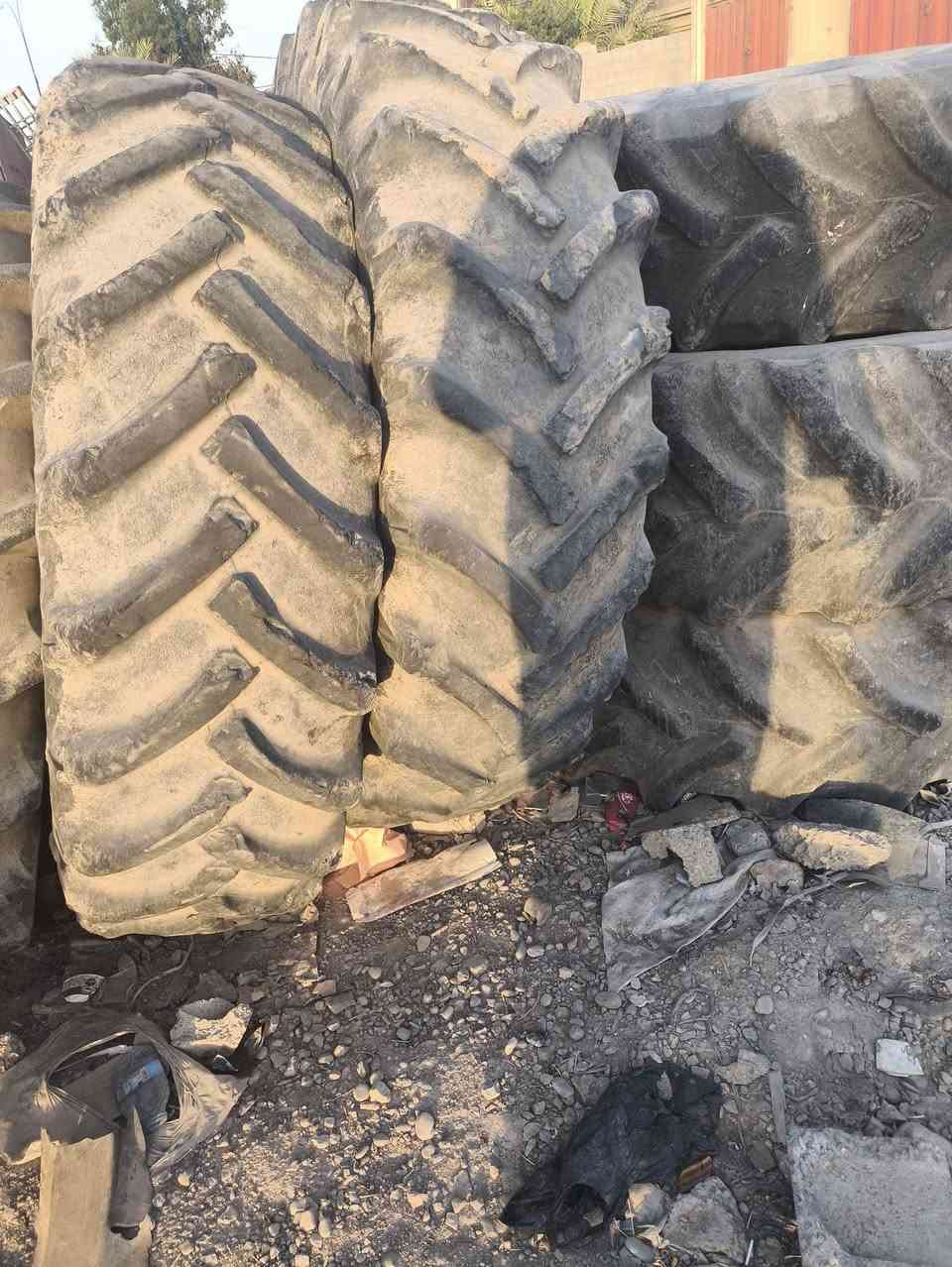 تايرات خلفية حجم38 على 18
الاتصال ‏‪0775 764 5355‬‏
