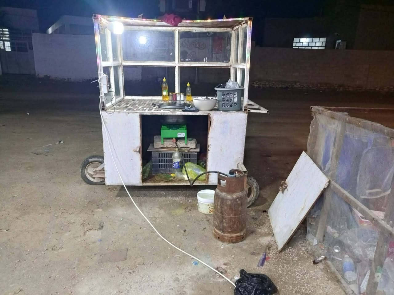 عربانه لبلبي 
نضيفه وياها مملحه البطاله ليمون وياها الكاسات فقط
 سعر 200 بها مجال
مكان زنكورة


**إذا كنت صاحب هذا الإعلان وتريد حذفه لأي سبب، رجاءا أرسل رسالة إلى الدعم الفني**