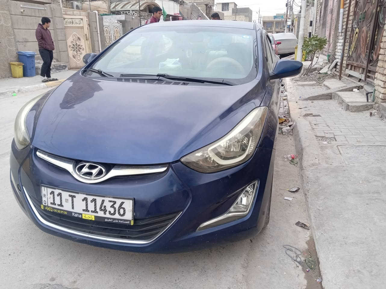 السلام عليكم عندي سياره موديل ١٦ النتره سياره حلوه بسمي بيه صبغ بنيد فقط  بدون دواخل السعر ١٠٠ موبايل *********** عباس مكان السياره بغداد العبيدي الشهداء
