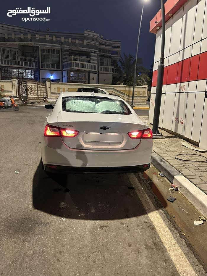 السياره بيها بنيد مبدل والدوسه طخه كلش بسيطه والباقي كلها كفاله السياره كير مكينه لغود شواصي 
مواصفات LT1 معروفه 
البصره السعر 135 وبيها مجال 
*********** البصرة, العراق
