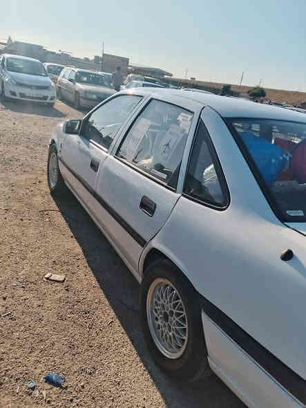 اوبل للبيع موديل 1993رقم اربيل سنويه منتهيه سياره ضربه بس جنط محرك 20 كير اوتماتيك كل بشرط محرك لاصرف لابخار سياره ناعمه مشيها حلو سعر 48 بيها مجال تعليقات ما جاوب خاص ماكو رقم تلفون ***********
