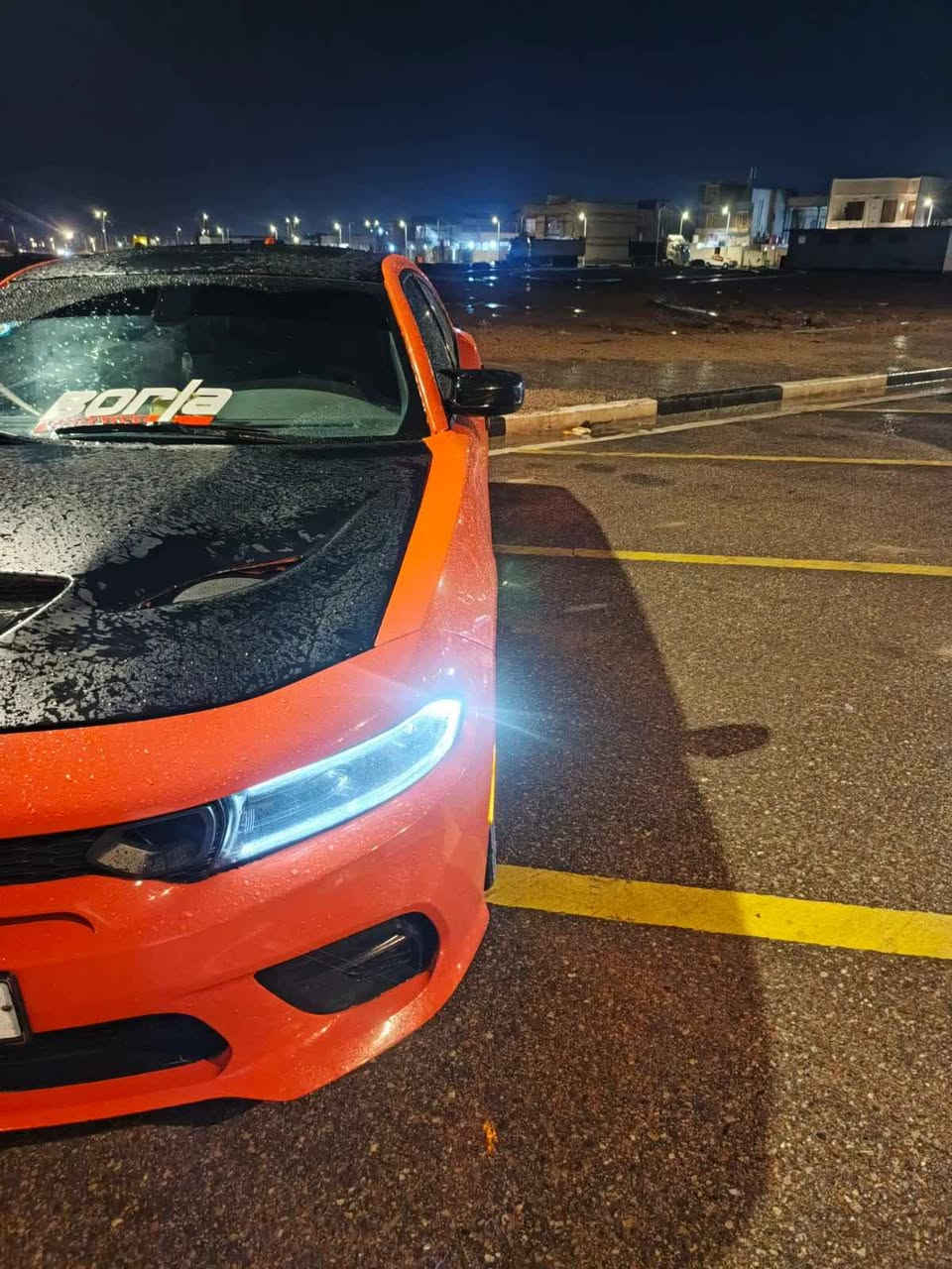 🔥 للبيع دوج جارجر سكات باك 2021 🔥

لون مشمشي مميز ونادر، سيارة رياضية جاهزة للاستخدام اليومي والسفر بدون أي مصاريف.

📍 الممشى: 102 ألف كم ( 88 ميل) 

⚡ المواصفات:
✅ محرك HEMI 5.7L V8
✅ أعلى مواصفات السكات باك
✅ فتحة سقف
✅ زينون
✅ كشنات كنتار حضن رياضية
✅ تبريد وتدفئة للمقاعد
✅ تدفئة ستيرن
✅ دخول وتشغيل ذكي

🔧 الحالة الميكانيكية:
✅ المكينة كفالة
✅ الكير كفالة
✅ تبريد ثلج
✅ جميع الكهربائيات شغالة بالكامل
✅ هزة جديدة مبدلة قبل شهرين (الوصل موجود)
✅ النجمة القديمة كان بيها فطر ب ٣ ويلات وتم استبدالها بتخم ويل جديد بالكامل موضح بالصور

🚘 حالة السيارة:
✅ حدادة صدر وخلفية جديدة بنسبة 98%
✅ السيارة مصبوغة صبغ عام 
✅ ضربة خلفية جنطه موضحة بالصور 

📄 السنوية جديدة باسمي
📄 بدون أي غرامات

💰 السعر: 170 ورقة
📌 ويوجد مجال بسيط للشاري ورجاء بدون كسر بحلال غيرك سياره خير من الله

السيارة استخدام شخصي ومعتني بيها، جاهزة للفحص بأي مكان وعلى حساب المشتري.

📞 للتواصل:
*********** مكان البصره الزبير الزبير, البصرة
