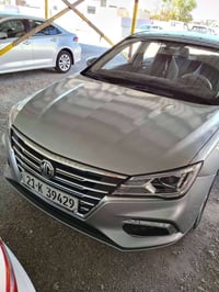 ام جي 5 • ٢٠٢٤ • ٤٠٠٠٠ كم