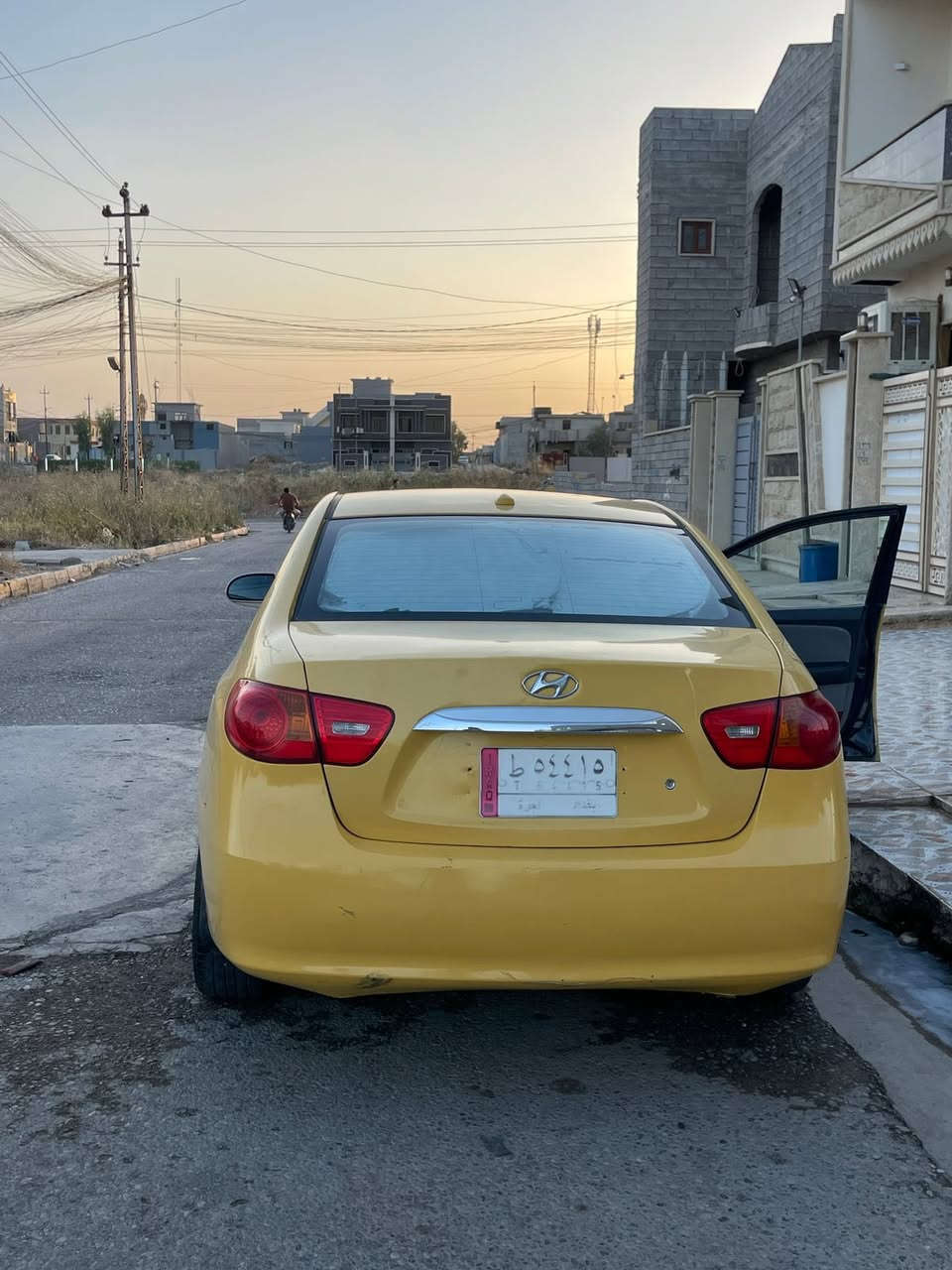 النتر 2009 مكينه 2000 منضومه غاز بيه بسمي شرط التحويل بس تحويل وكاله ما اسوي ضرهر مثل ما وضحه بالصوره ما عليه كلشي غرمات مصفر من كلشي سياره جاهز سعره 100 وبيه مجل رقم بغداد
موصل مكان السياره ***********
