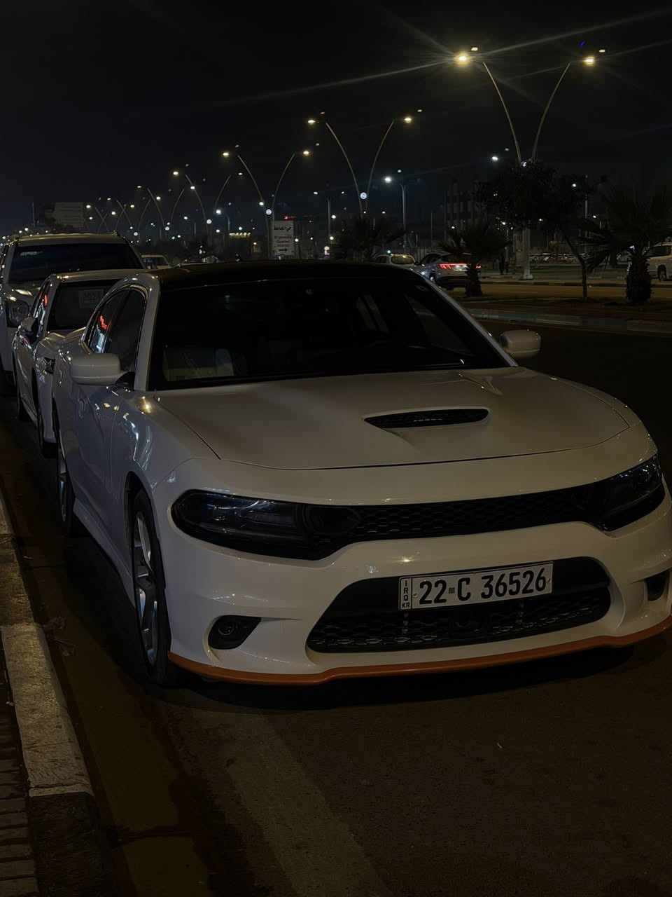 سلام عليكم جارجر 2018 كفاله ماعدا البنيد مبدل مال جيتي بنيده الاصلي موجود مكفول حتى من شخط 
سيارة مفوله موصفات كشنات حضن لون اسود وكريمي 
رادار امامي وخلفي 
سيارة بيها صدعات رجعته بارد فقط وقطرت صبغ مابيها 
الرقم ***********
مكان السيارة : البصرة 
السعر :٢٣٥ وبيها شوي مجال
