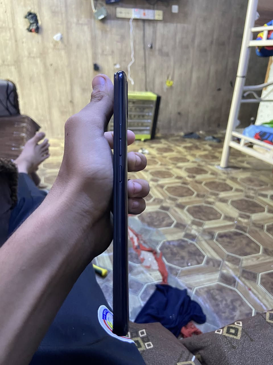 انفنكس سمارت 5  مابي اي خلل بس هاذ الكسر البشاشه موظح كدامكم جهاز يخبل بس هاذ الكسر ومماثر ع المس ابد سعر ٥٠ الف وبي مجال حك جيتك وتدللون مكان بغداد الحريه رقم التواصل واتساب ‪+964 776 847 2166

