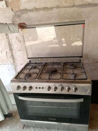 طباخ • شغال • نظيف