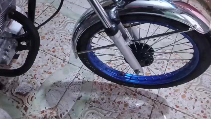 السلام عليكم شباب دراجه نامه للبيع تعمير صارلهه 3 أشهر من تعمرت أوراق أوراق أوراق محتاج عندي عمليه وأريد ابيع قيمو باليرضي الله مكاني ناصريه مركز


**إذا كنت صاحب هذا الإعلان وتريد حذفه لأي سبب، رجاءا أرسل رسالة إلى الدعم الفني**