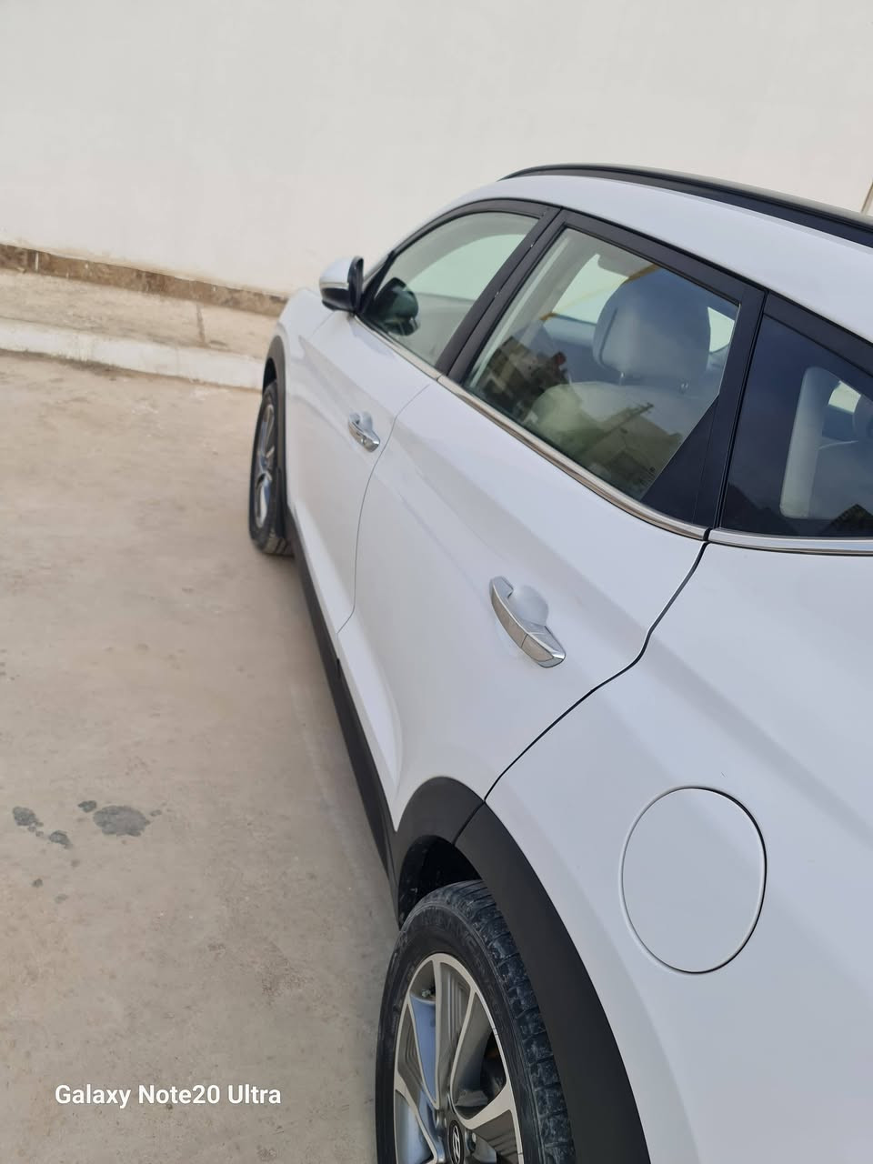 توكسان فول مواصفات ٢٠١٨ خليجي للبيع فقط 
توكسان ٢٠١٨ فول مواصفات خليجي للبيع فقط ماشية ١١٧ الف قابل للزيادة رقم نجف بأسمي سنويتها شهر ١٠ ٢٠٢٨ سايد بريك بالرجل محرك ٢٠٠٠ دوش بانوراما وثلاجة مكفولة عدا كارت ثلاث اصابع بالبنيد والباقي كفالة من الصبغ والبارد السبير ما نازل محرك وكير وتبريد ثلج السعر ٢٠٠ وبيها مجال قليل مكان السيارة في النجف للتواصل 
***********
