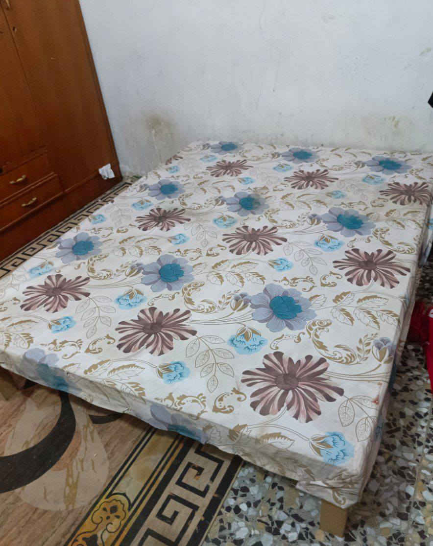 ***********.. الأرقام بيهة وتساب مكان بغداد أم الكبر قرب مطعم ركن سوري
