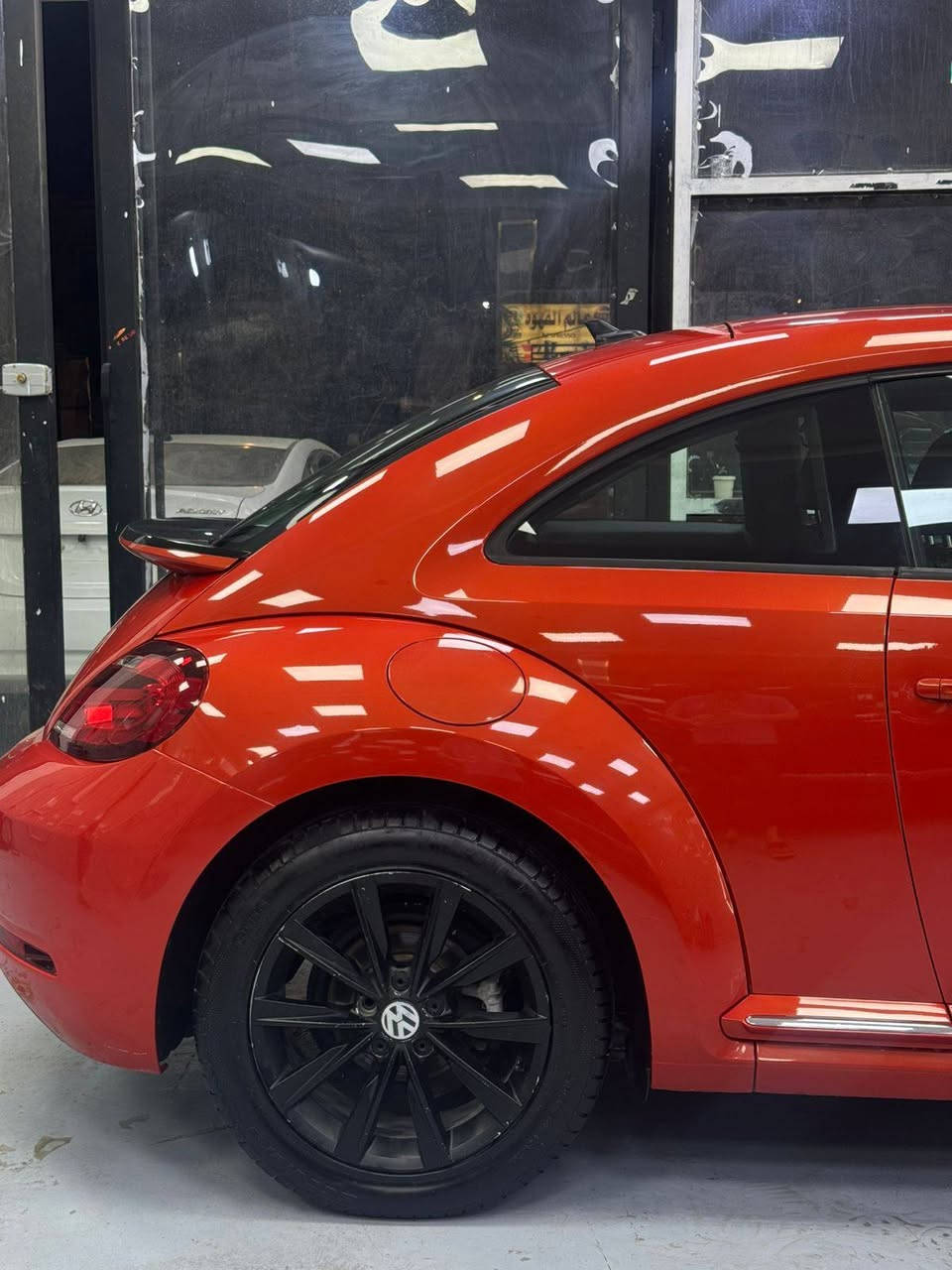 بصمه تشغيل 
بصمه ابواب 
جام شفط
حساس ضغط الاطارات
مقاعد جلد تدفئة 
مراية تعتيم 
ليت + كشاف ليد
ويل ١٧ + تخم تاير جديد + بطارية جديدة
شاشة كار بلي + كامرة خلفية دواره 
محرك ٢٠٠٠ تيربو
السيارة ماشية 91500
جاملغ ايمن أمريكيا والعراق انصبغ البنيد والجاملغ الايسر السيارة حلوه مثل الصور إذا مواحله 

مكان السيارة بغداد قرب محطة وقود اليرموك السعر ١٠٠ ورقة   بيه مجال بسيط

*********** ابو سلطان بيع فقط
