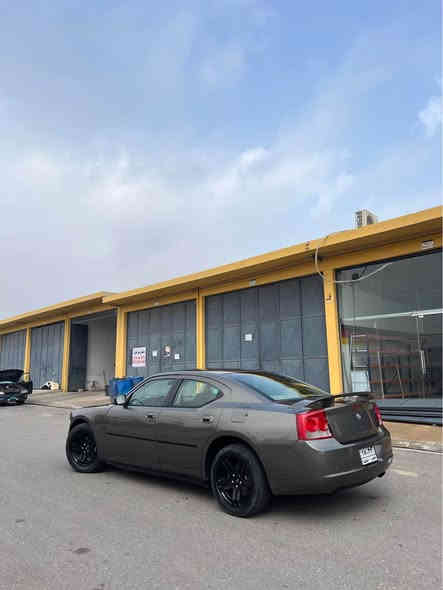 دوج جارجر موديل ٢٠٠٩
بئ دعم 
صقف موس
هيتر و تبريت
شاشه ايبات
كاميره
مكينه ٣,٥
گئرو مكينه ب شه رت
ده ينو دزين ب شه رت
صعر ٥٥ و مجال
دهوك
*********** دهوك
