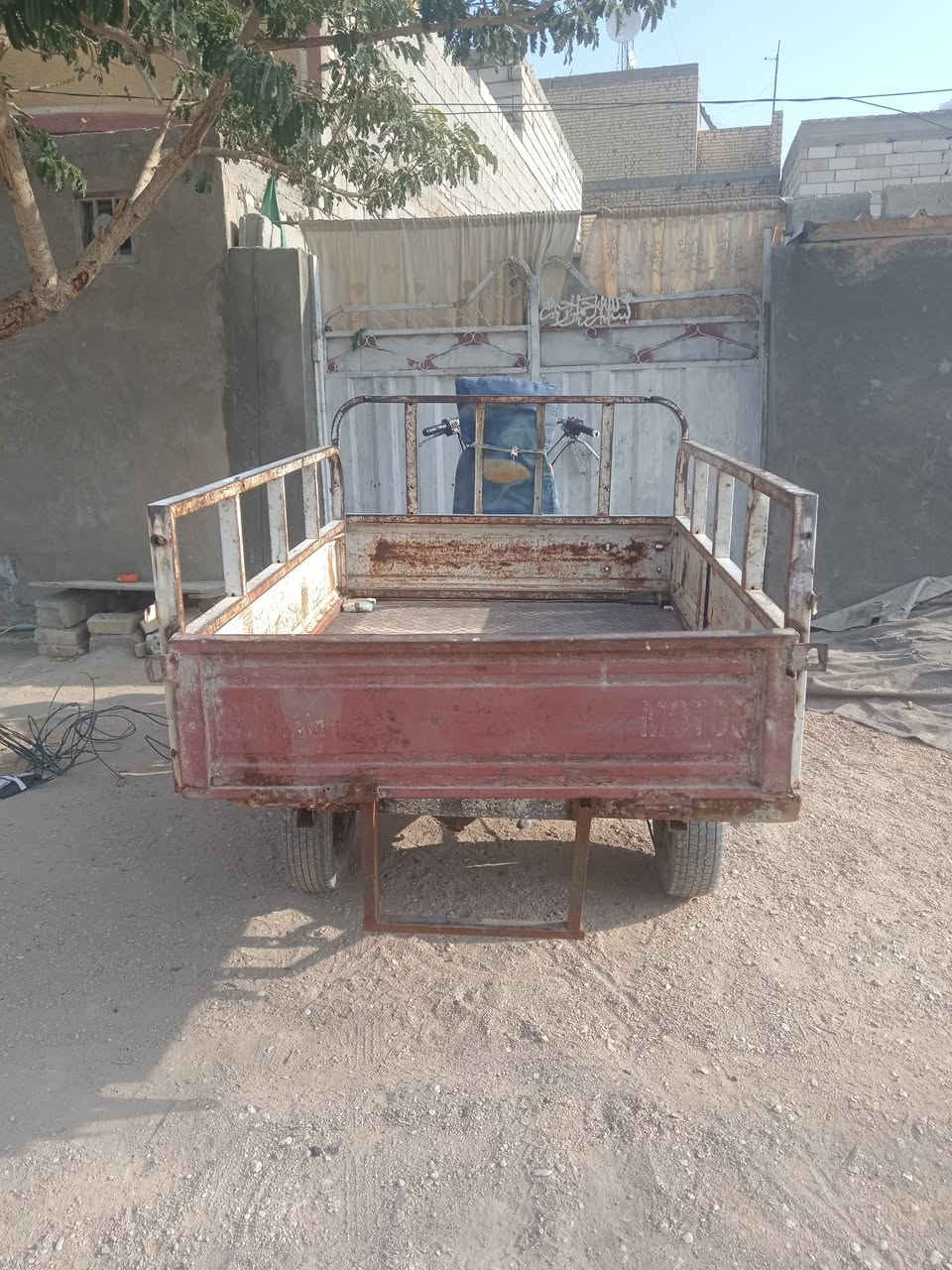 سلام عليكم ستوتي البيع موديل 11الستوتي وراق مكاني كربلاء سعر ٦٠٠//رقمي ***********
