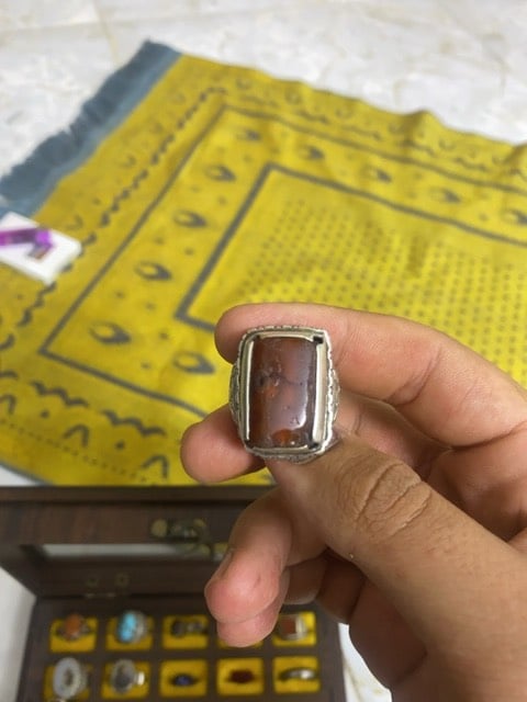 فضه يماني قديم صياغة ثقيلة السعر ٥٠٠ الف للتفاصيل اتصل ***********