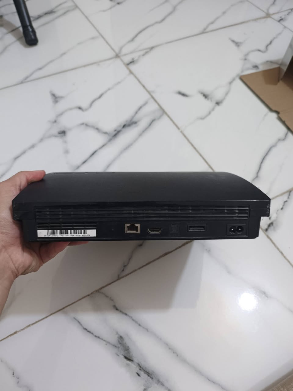 بلي 3 بل باكيت ما مستخدمه بس شهر نضيف بدقه اشتريته 180 كامل ملحقاته ويا 500 لعبه ابيعه130 قفل وإذا أتريد انزلك قليل محافضه بغداد المنطقه الدوره أبو ادشير*********** رقمي واتساب
